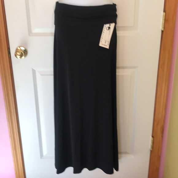 aDressing Woman Convertible Dress to Skirt - Picture 7 of 12